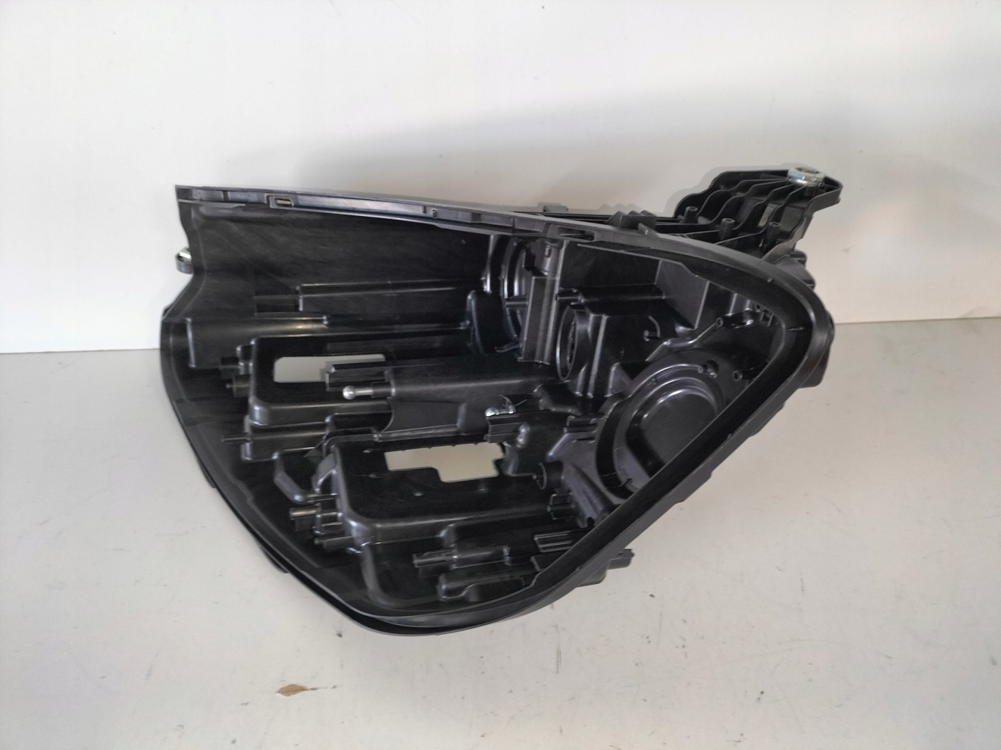 Puszka lights left MERCEDES E KLASA W213 LIFT 20