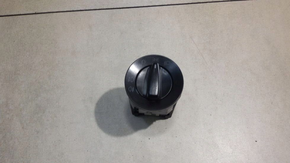Schalter Leuchten VW BORA 1.9 TDI 1C0941531A