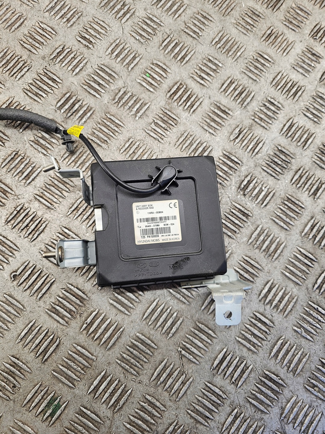 HYUNDAI TUCSON III module control unit KOMFORTU BCM