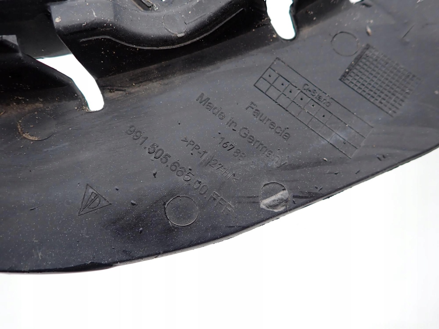 PORSCHE 911 991 TURBO 13-15 intake grid left rear part