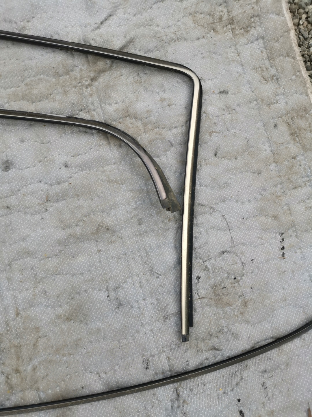 moulding windows rear part MERCEDES-BENZ E W210 sedan