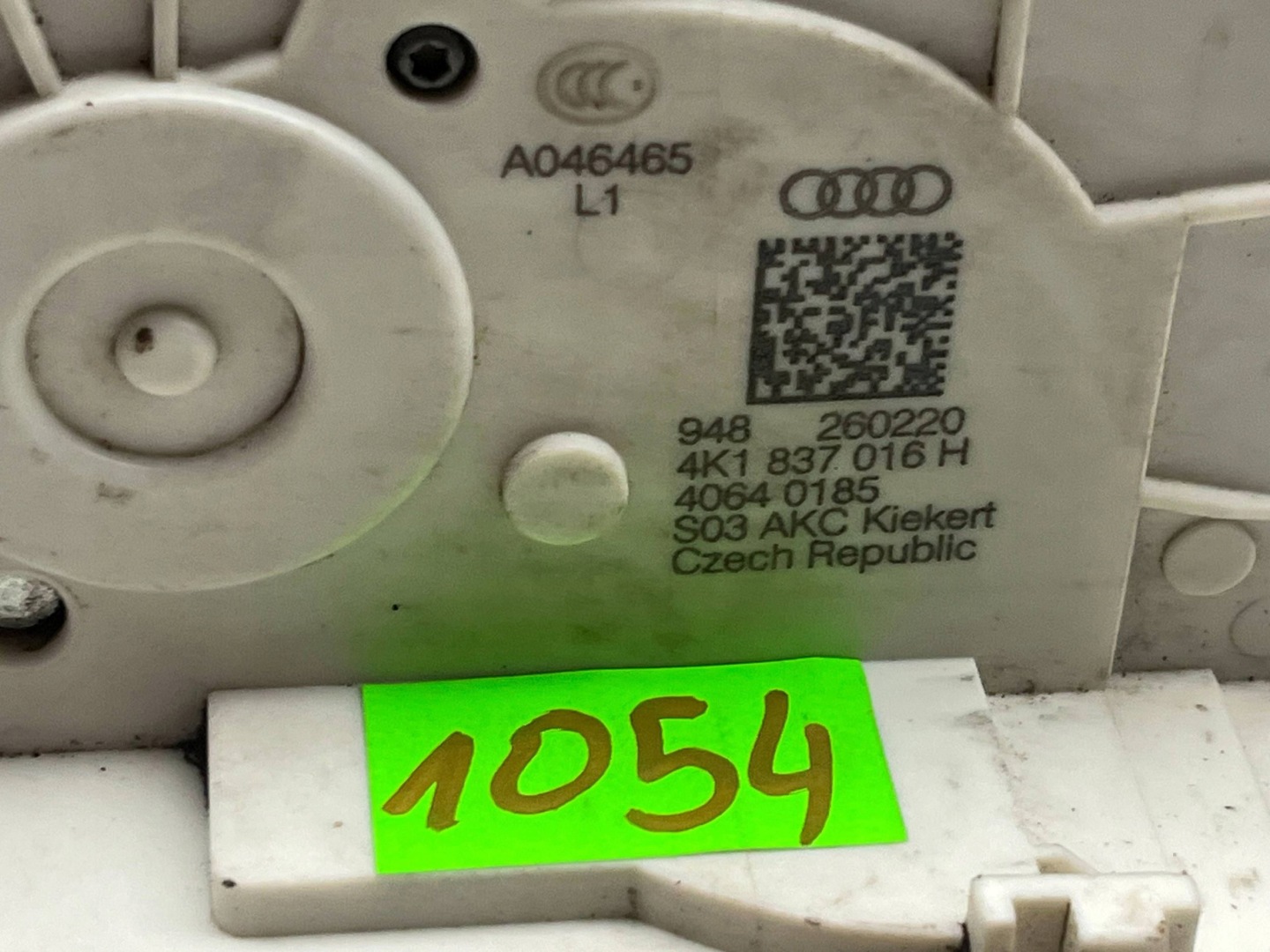 AUDI A6 A7 C8 lock door right front 4K1837016H @M