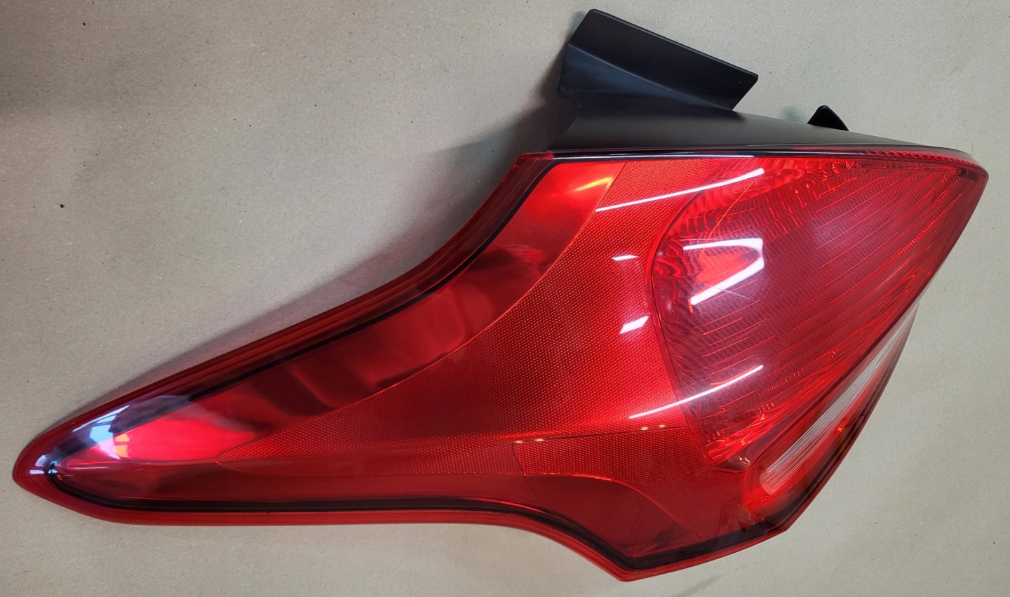 light left rear part rear FORD FOCUS III MK3 LIFT original EUROPA complete
