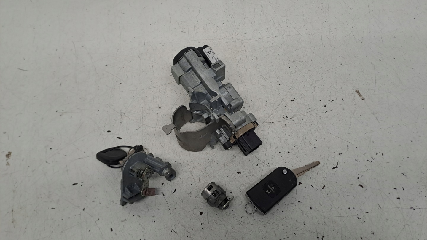 ignition wkladki kluczyki kpl Mazda 2 DY