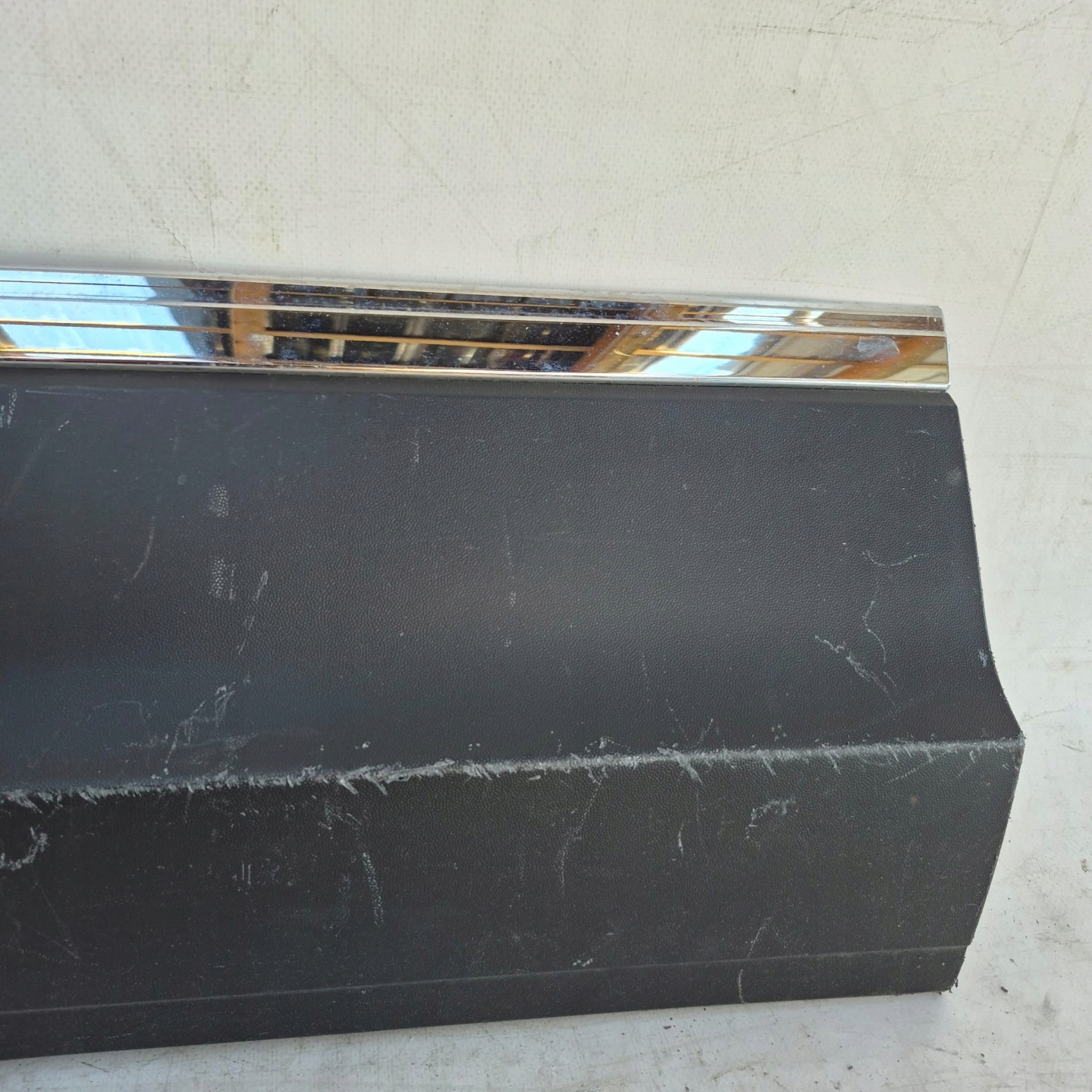 VW TIGUAN 2 II 16- left moulding door front front 5NA854939A