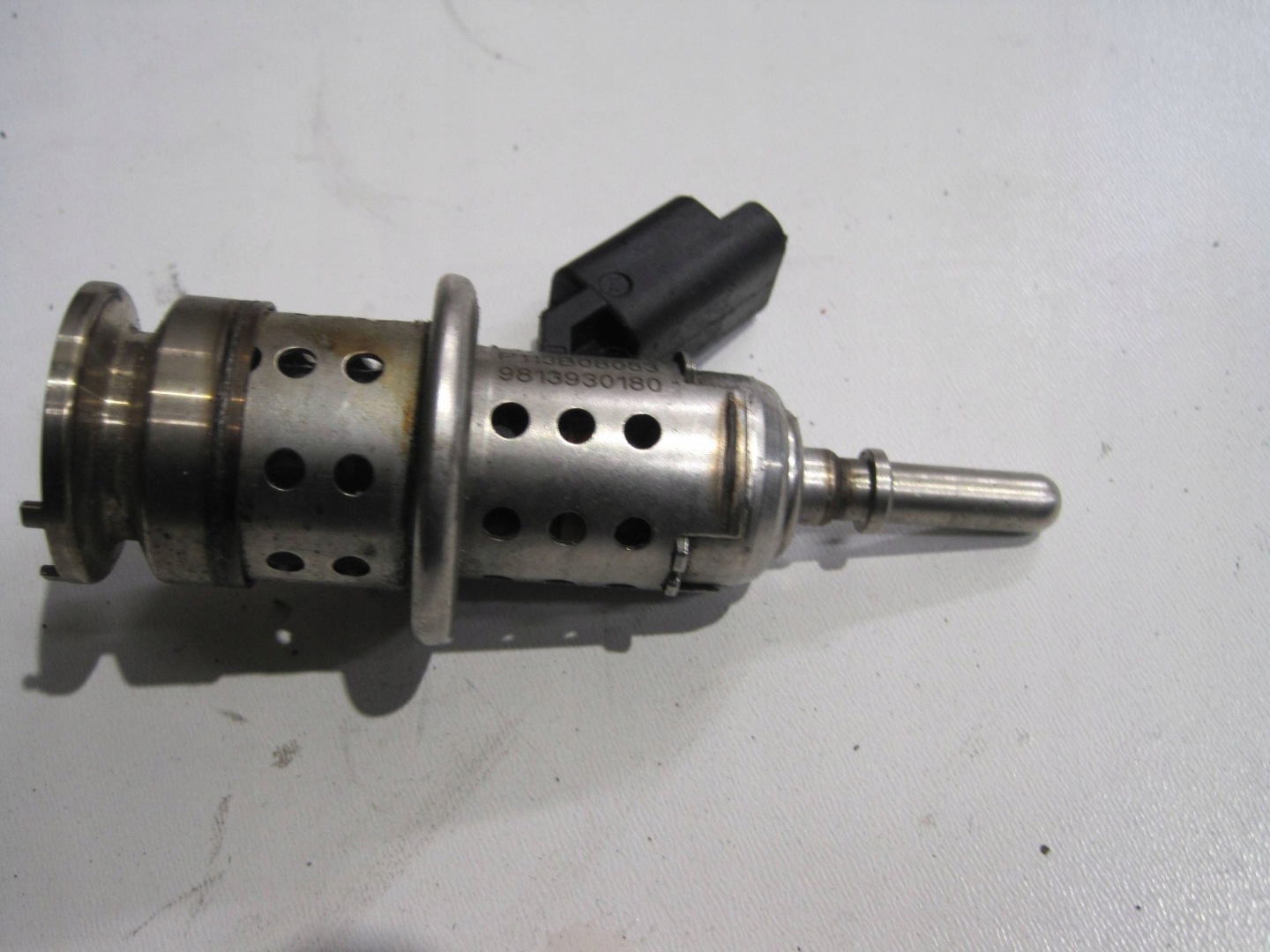injector ADBLUE PEUGEOT CITROEN 9813930180