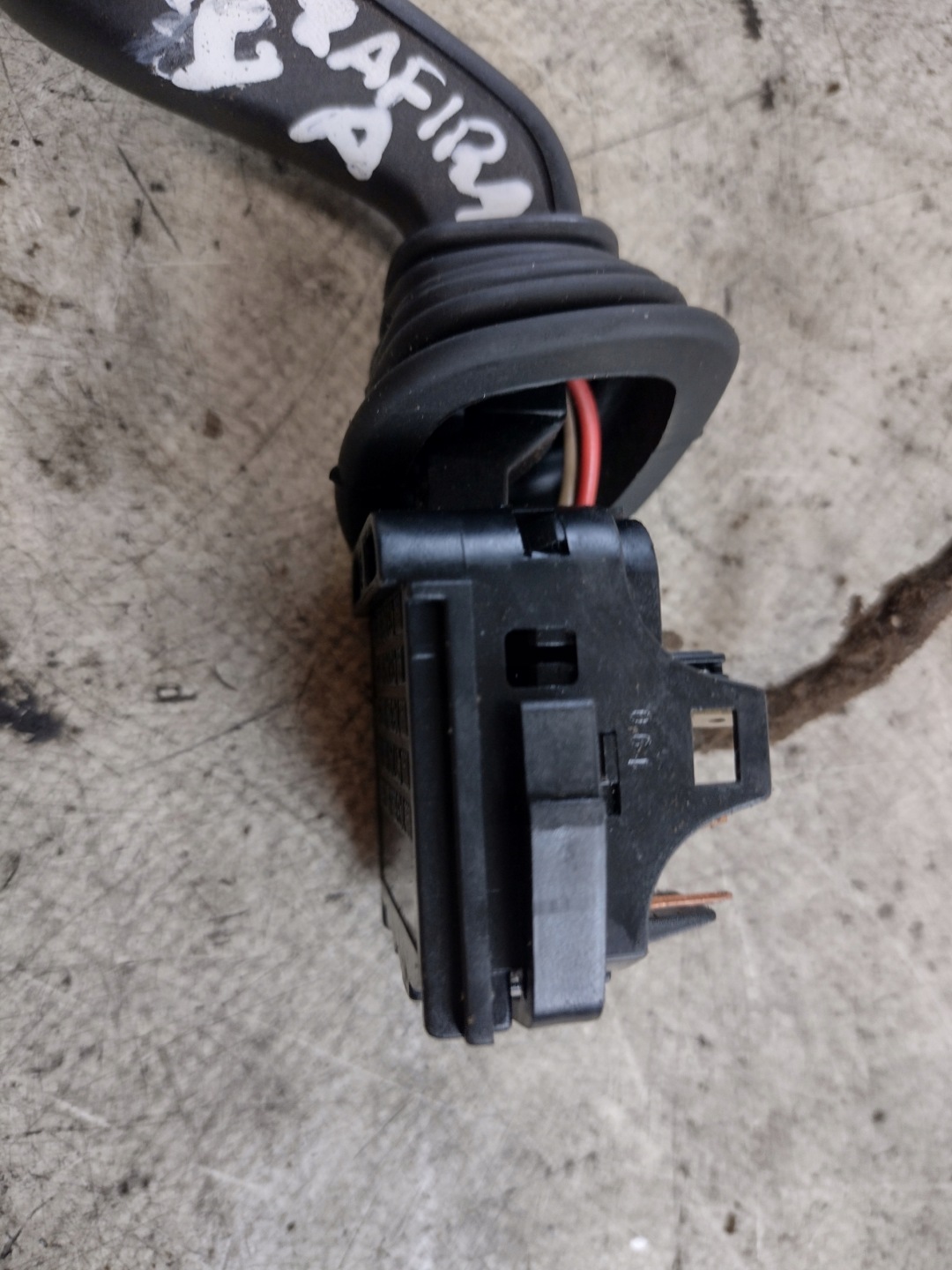ručice brisača Opel Zafira A 090243395