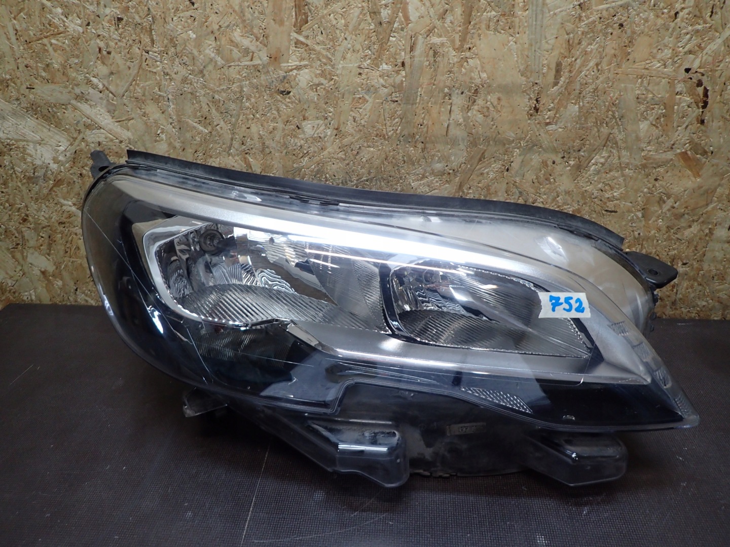 LIGHT FRONT RIGHT PEUGEOT EXPERT 16- 9808572580-00
