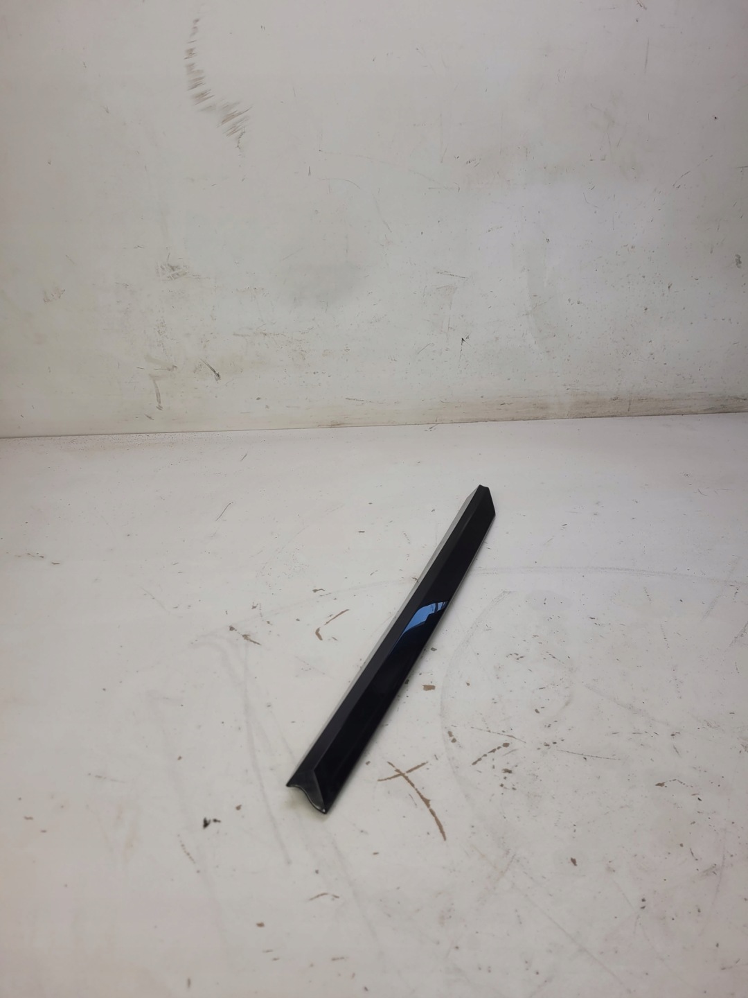 pillar trim C left rear part AUDI A8 D4 4H4853377L