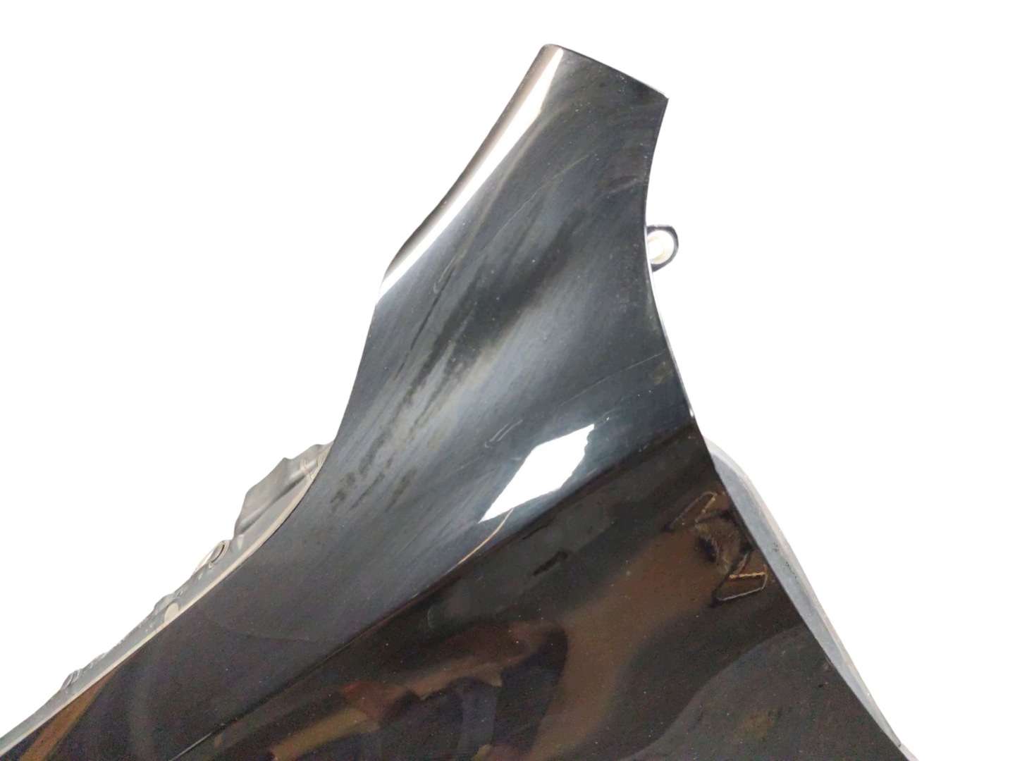 fender left front MERCEDES CLA W117 LAK: 191 (15-17)