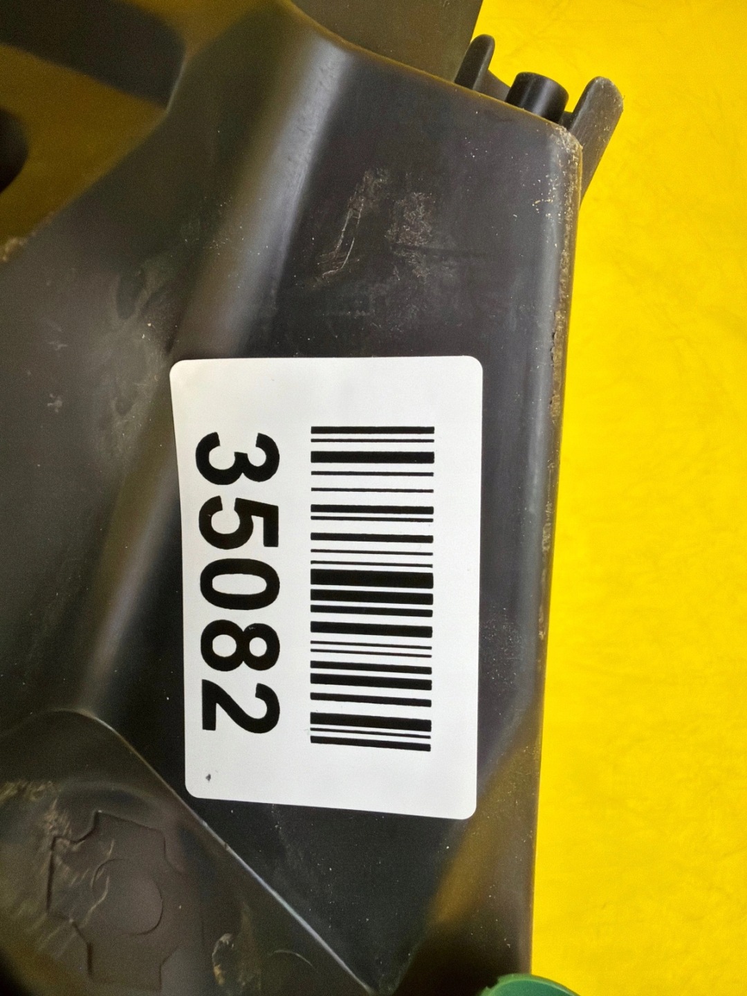 light left Jeep Cherokee KL 2013-2017 68157105AM