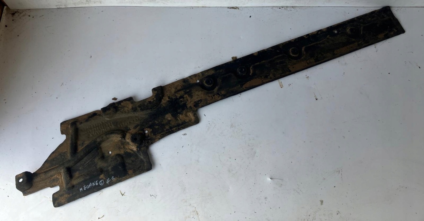 cover chassis left MEGANE V E-TECH 748153962R