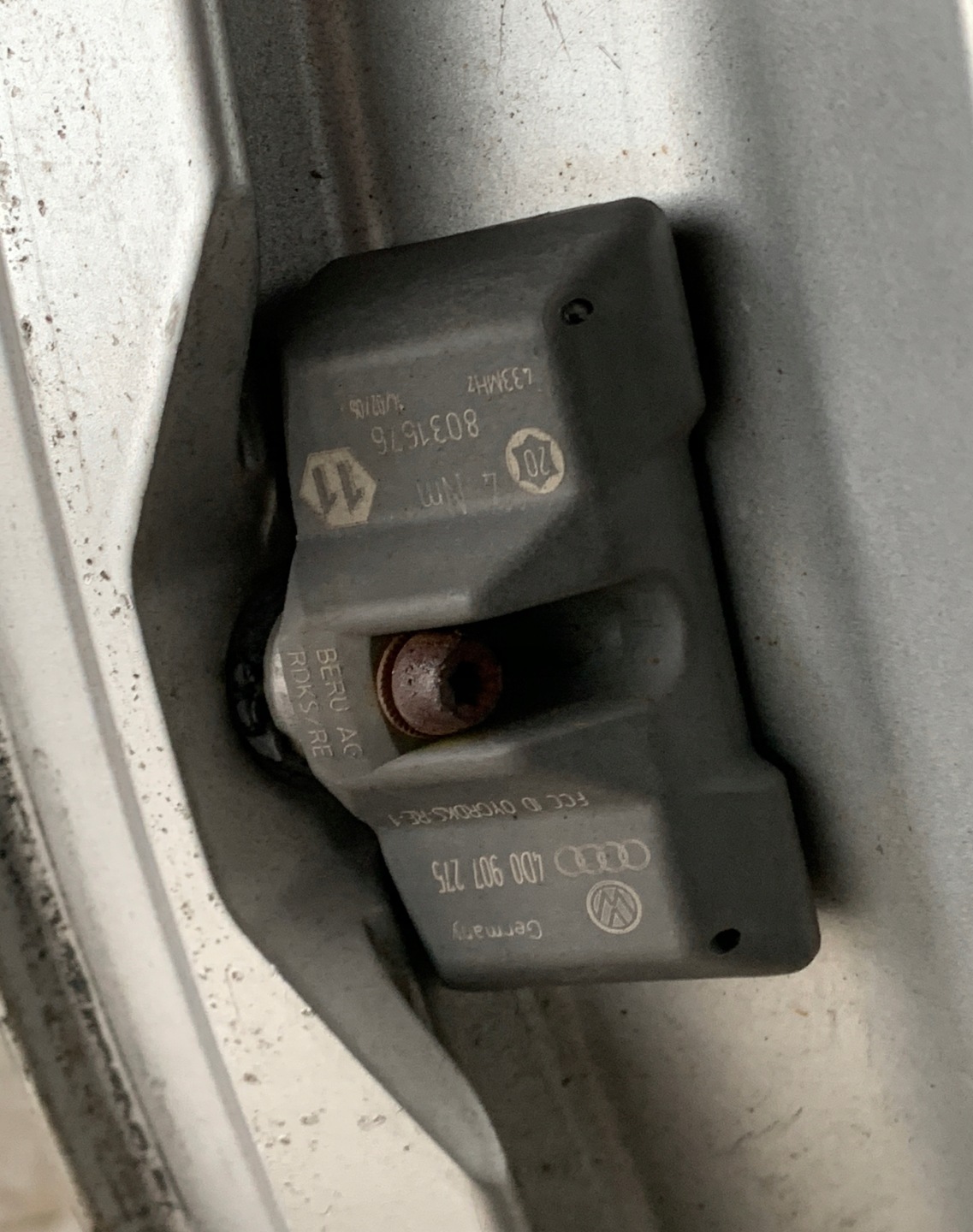disc PAX AUDI A8 D3 4E0601023D TPMS KOMPLET