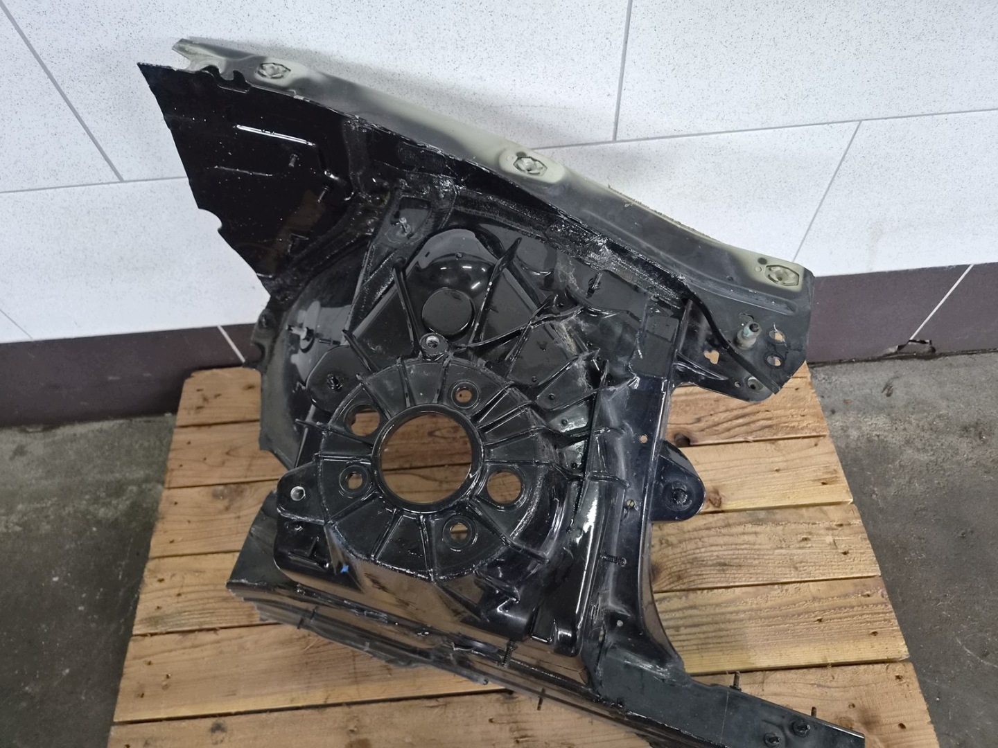 quarter left front quarter left przedna 040 MERCEDES GLC X253 C253 W253