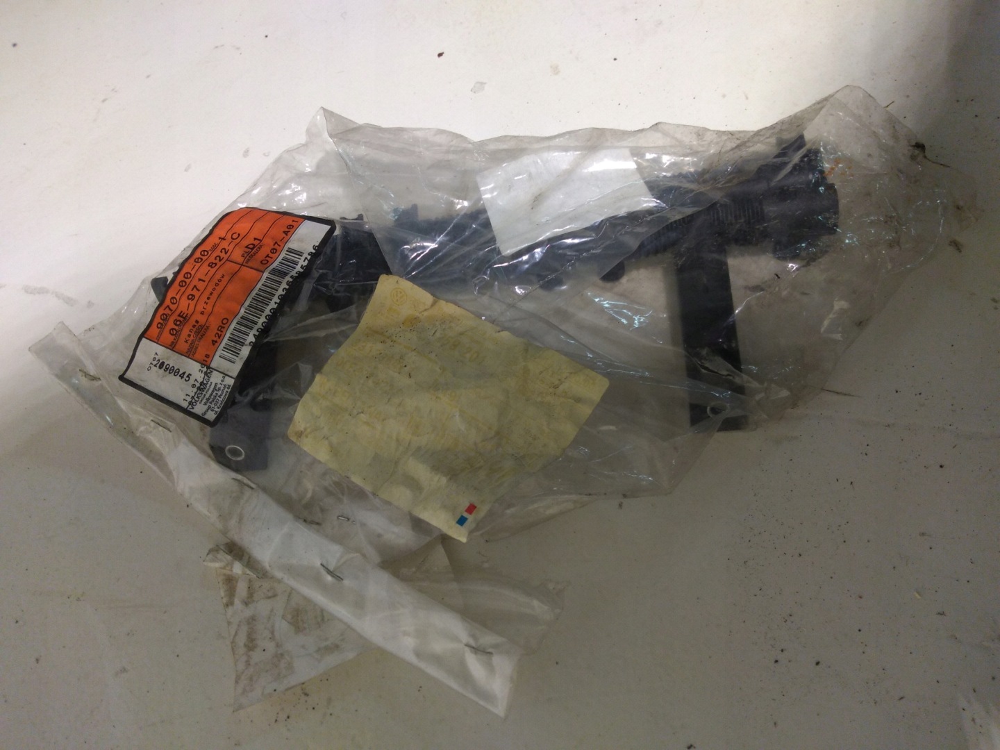 Blende Abdeckung WIAZKI Einspritzdüse AUDI A5 A4 3.2 FSI
