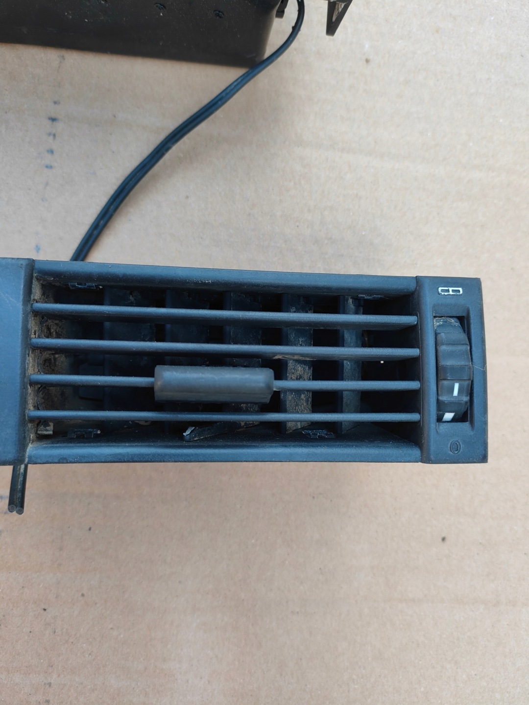 central grid air conditioning devices left right MERCEDES W124 sedan COUPE KOMBI side