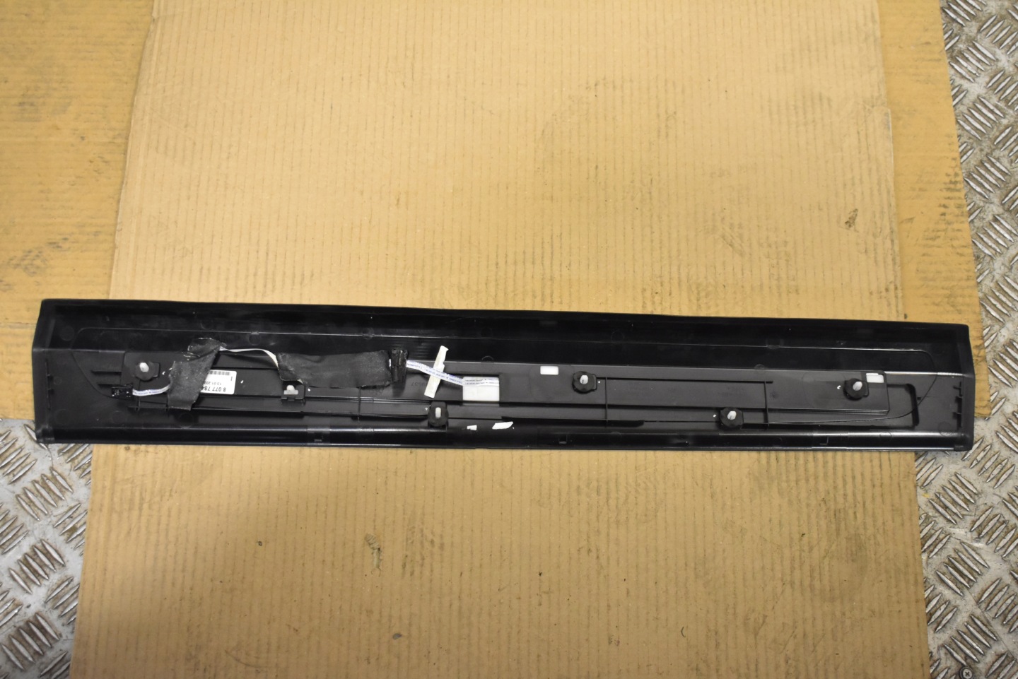 moulding cap threshold right LED M850i BMW G14 G15 1
