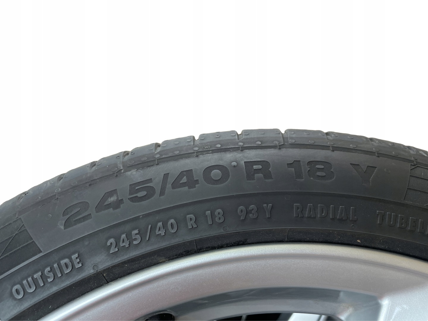 AUDI A5 8W wheels discs 245/40R18 CONTINENTAL