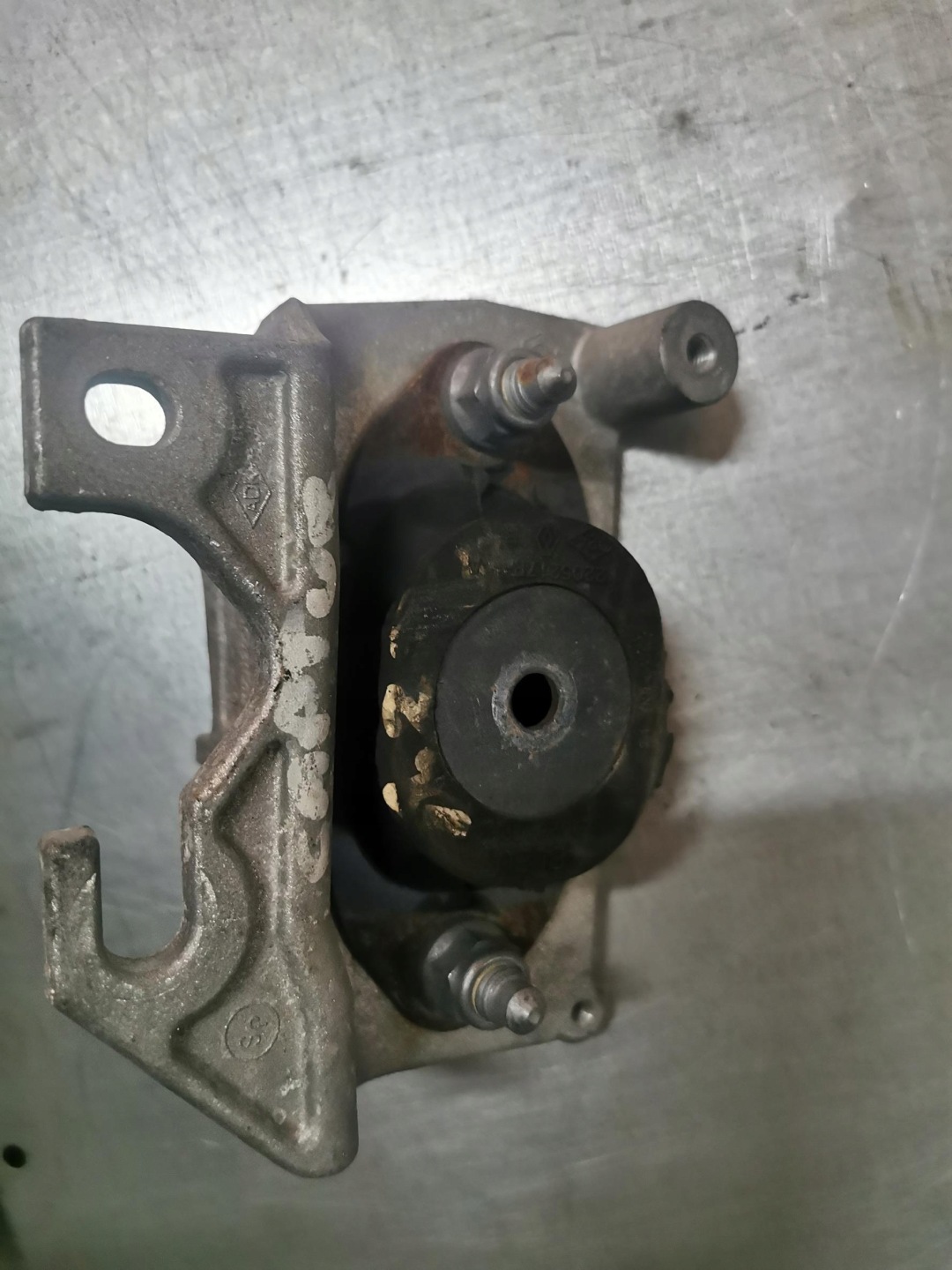 holder engine mount RENAULT CAPTUR 1.2 TCE 112228880R 13-19