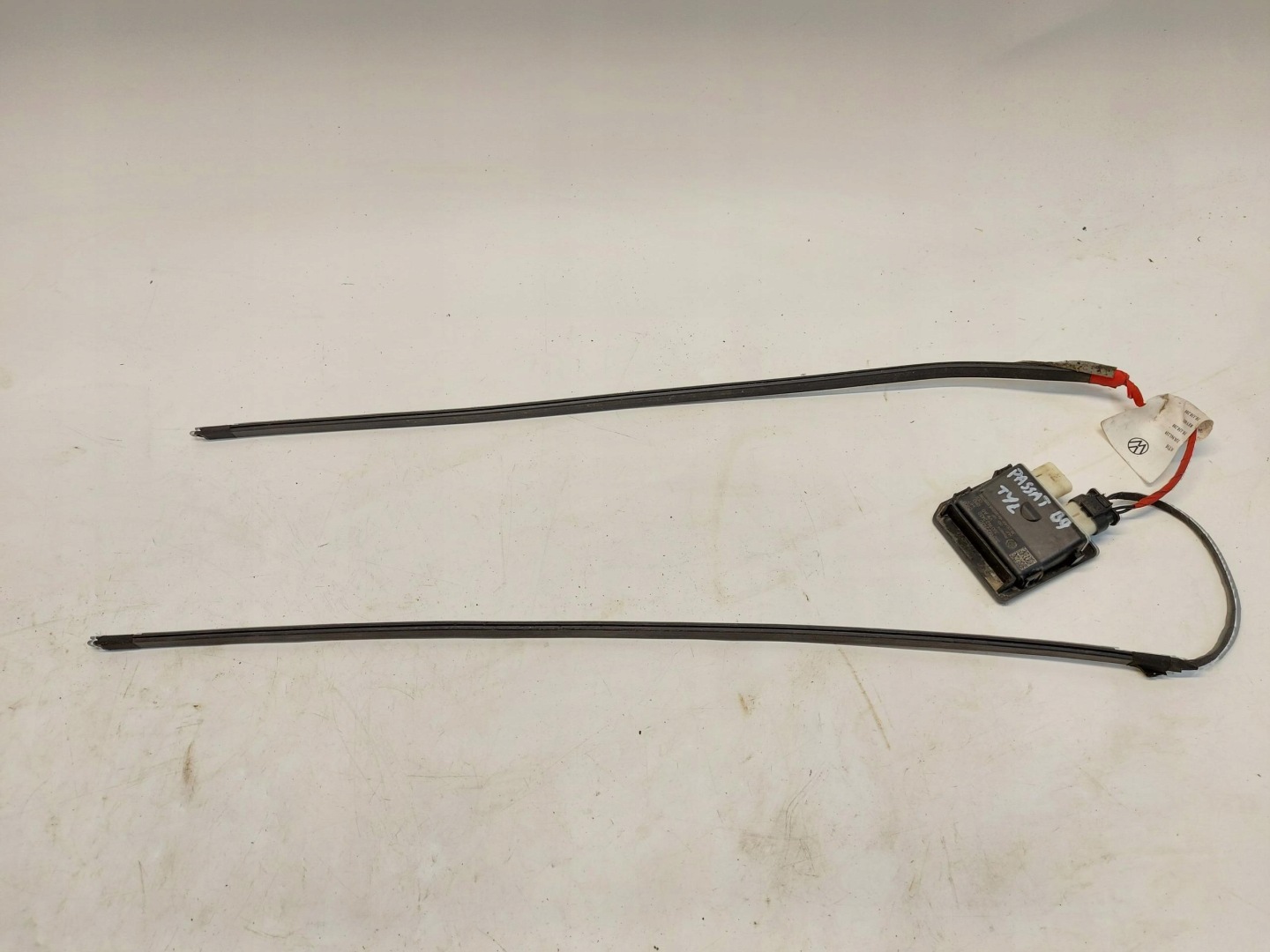VW Passat R B9 3J0 2025r amplifier module sygnalu