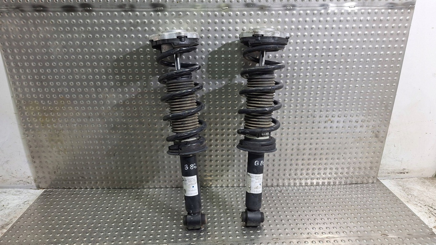 6890945 BMW X4 G02 Komplet shock absorber rear
