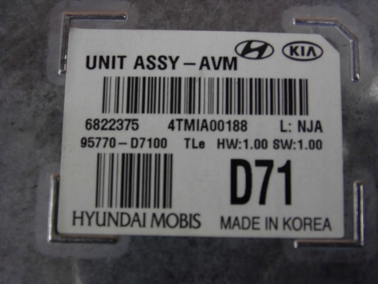 HYUNDAI TUCSON TL III MODULO NAPEDOW 4X4 AVM 95770D7100