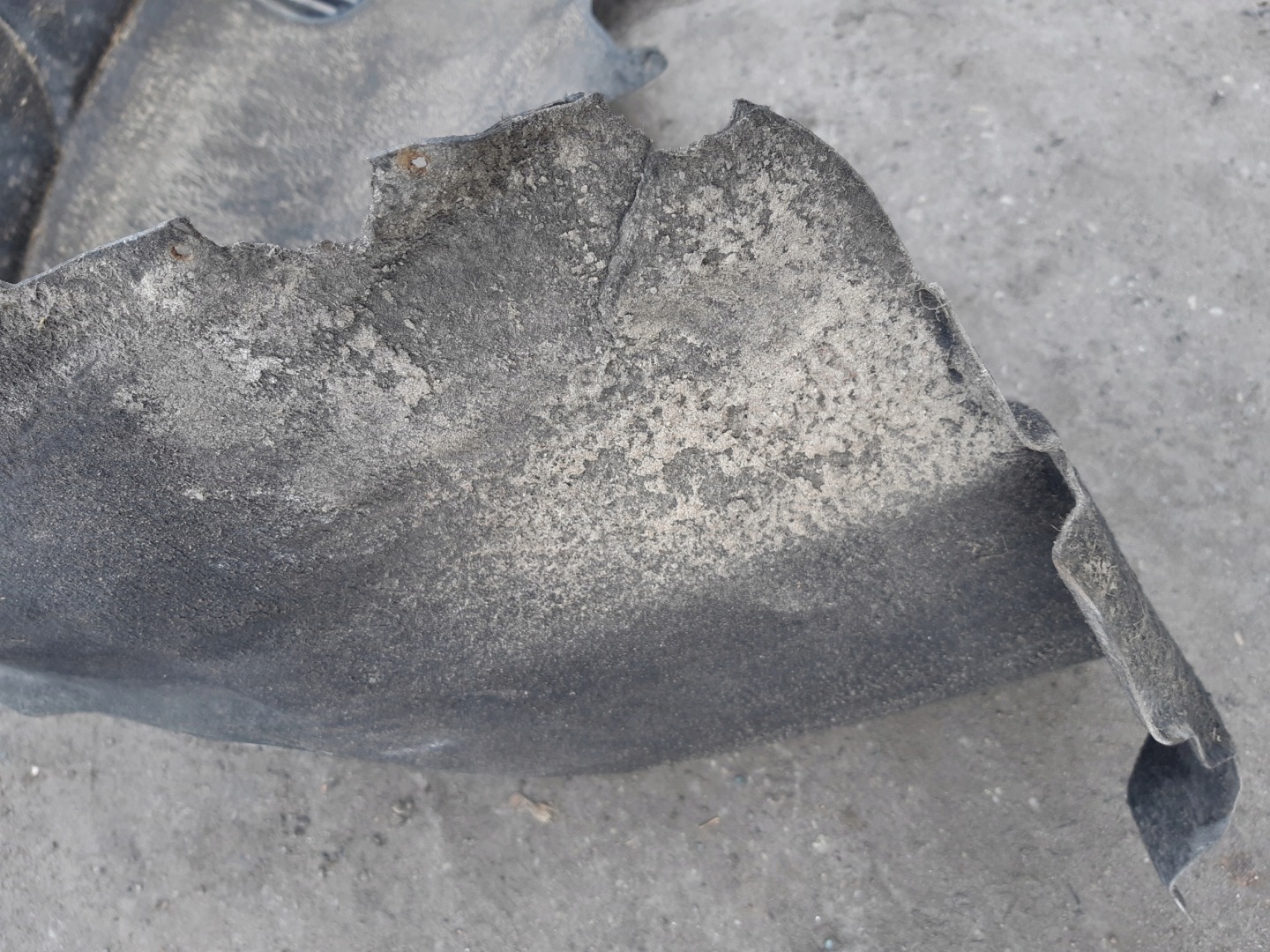 AUDI Q7 4L mudguard side right front front