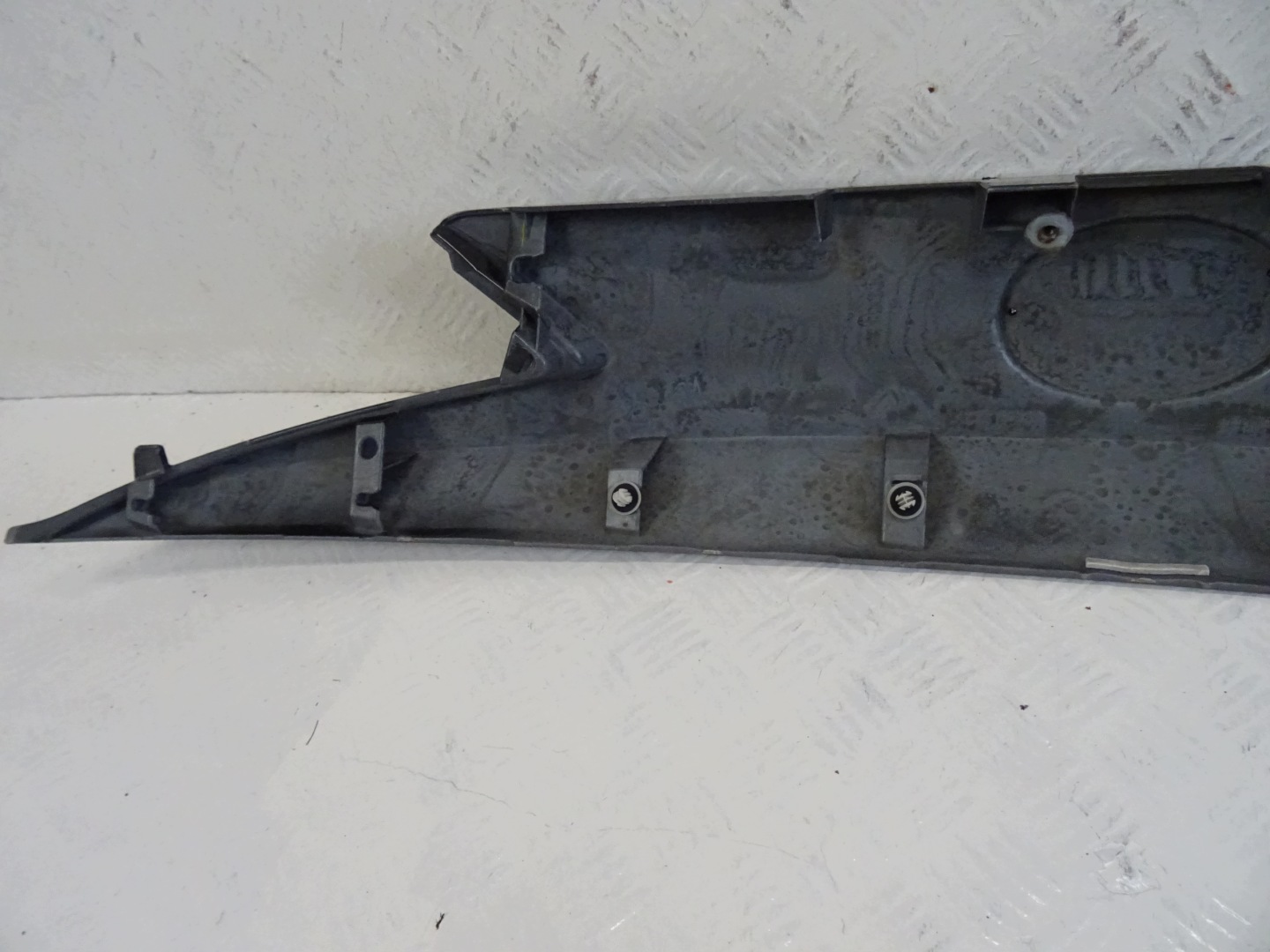 cap bonnet boot rear part TOYOTA AURIS II 76811-02830