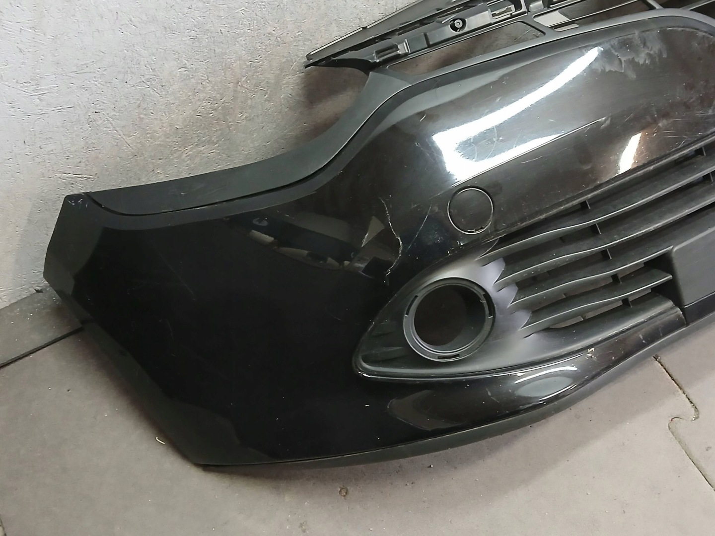bumper front RENAULT CLIO IV 4