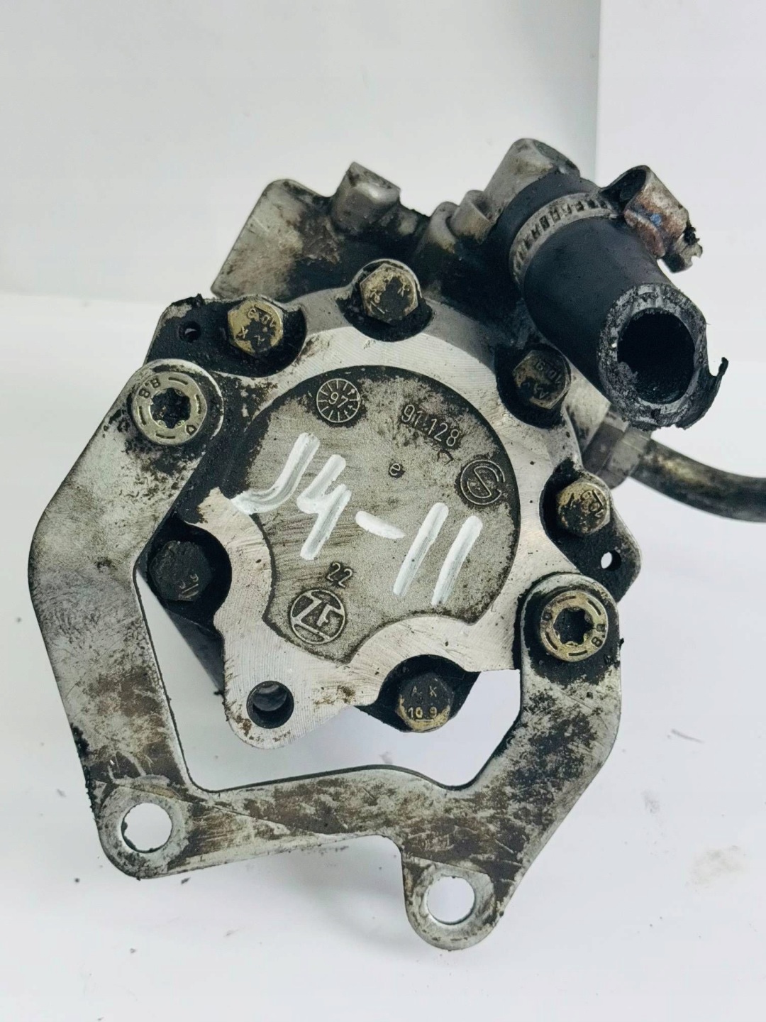 servo pump BMW E36 1.8B 90-99r 91128