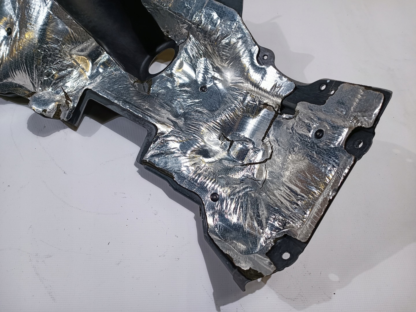 Blende Abdeckung wärmblech links Ford Explorer 2020