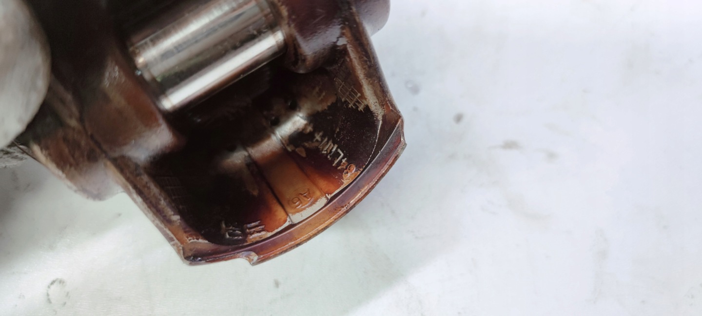 piston left AUDI 3.0TFSI CAJ 84L111 *2*