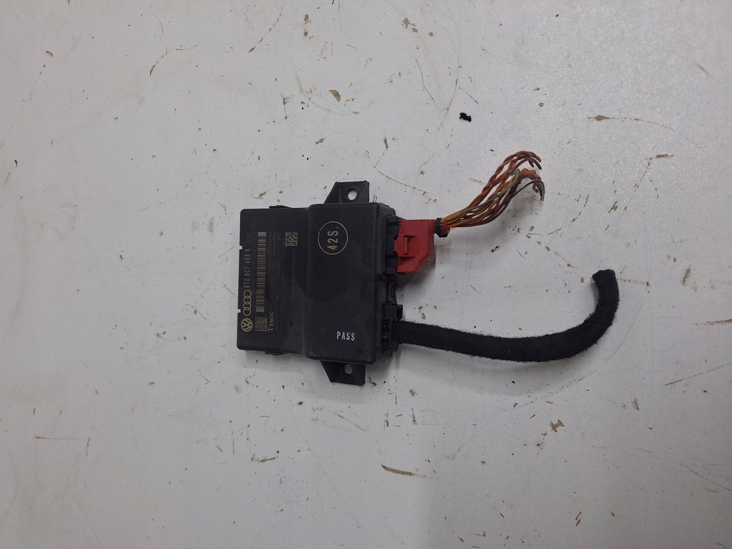 AUDI A4 B8 A5 8T Q5 control unit module GATEWAY 8T0907468K