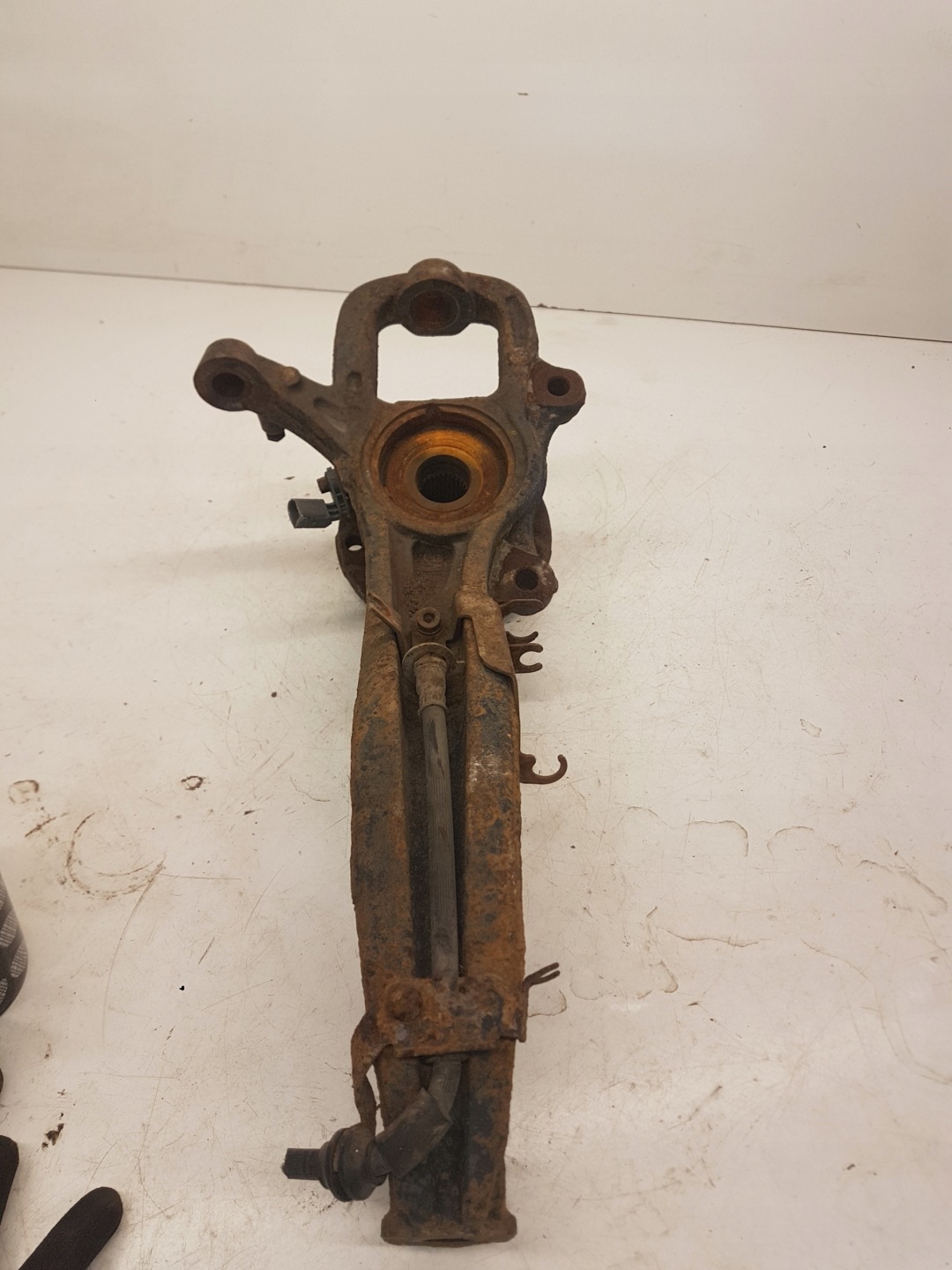swing right front AUDI Q7 TOUAREG 7L0407258A