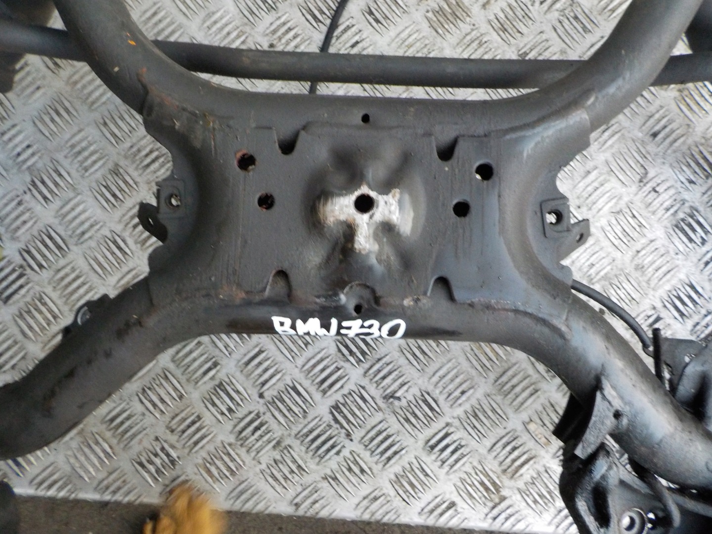BMW E38 730i front subframe subframe