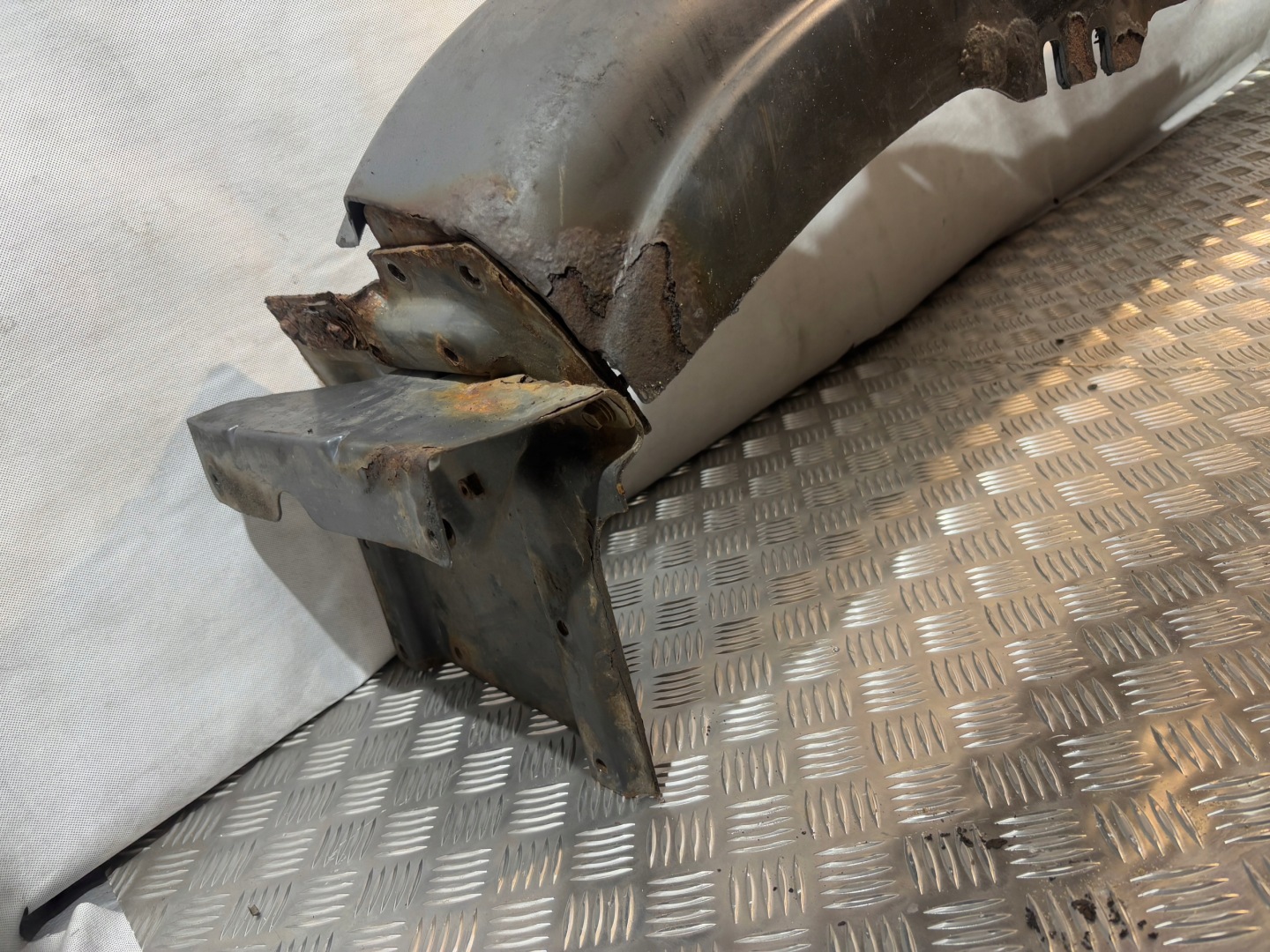 bumper support front Scania R 1731206