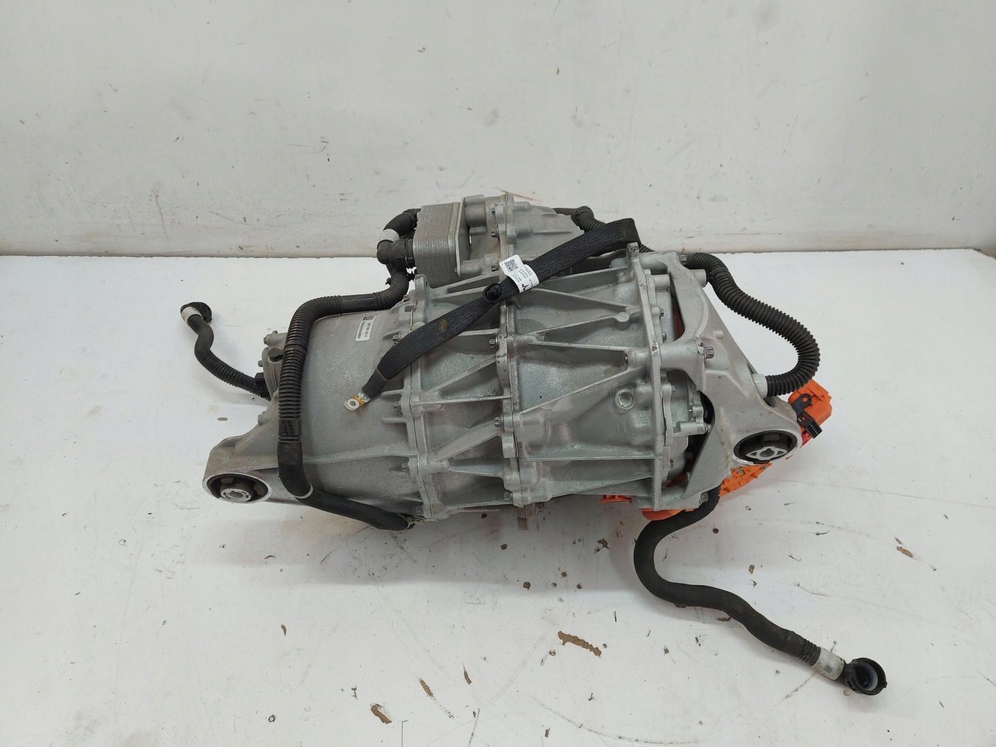 TESLA MODEL Y 2024r engine electrical rear part 1587780-00-C