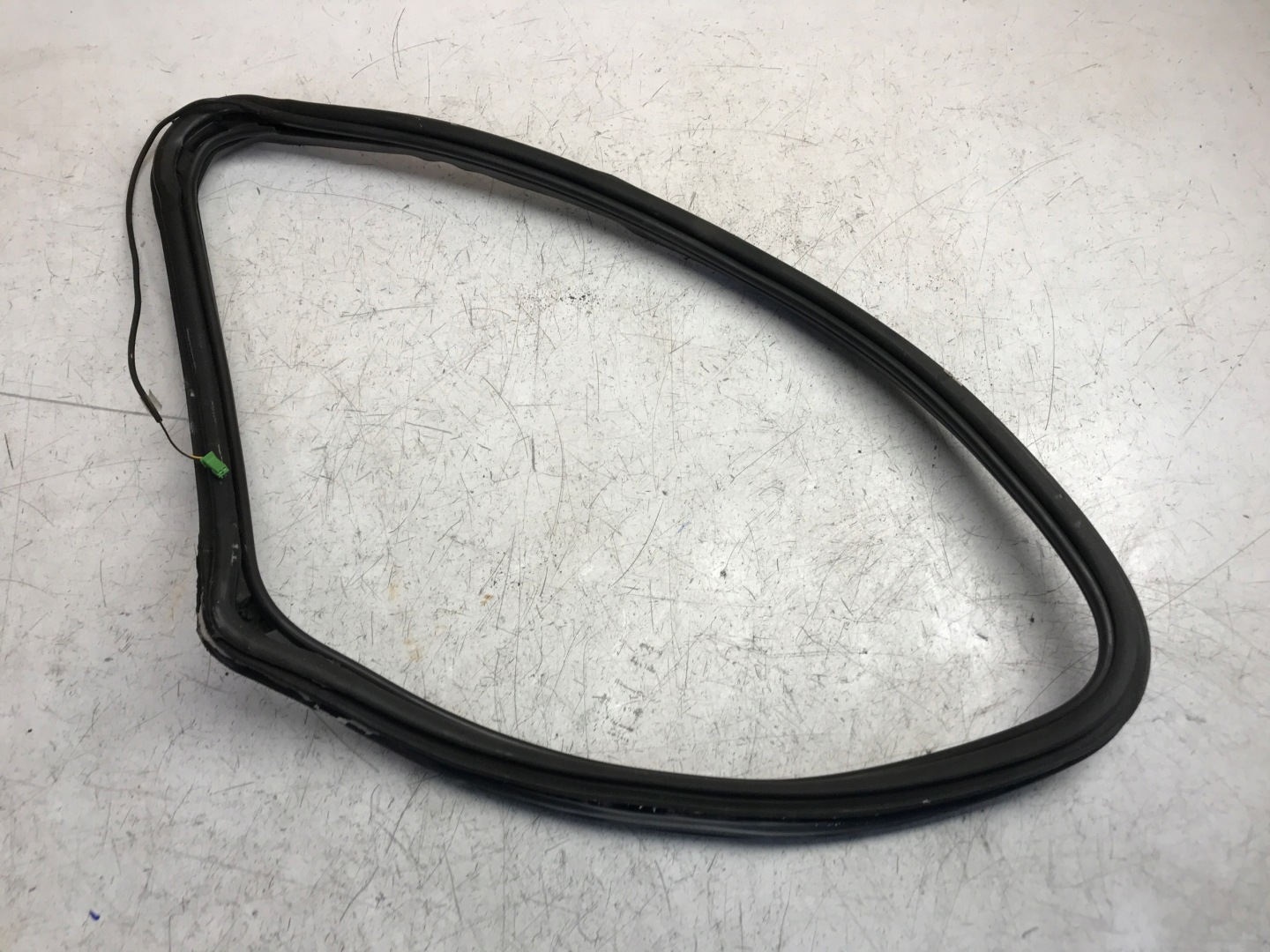 gasket windows KAROSERYJNEJ right rear part W251
