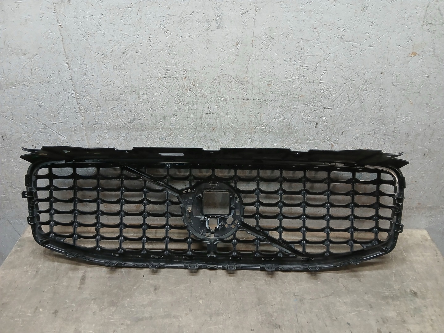 front PREKLADgrill VOLVO XC60 XC-60 II 2 LIFT black