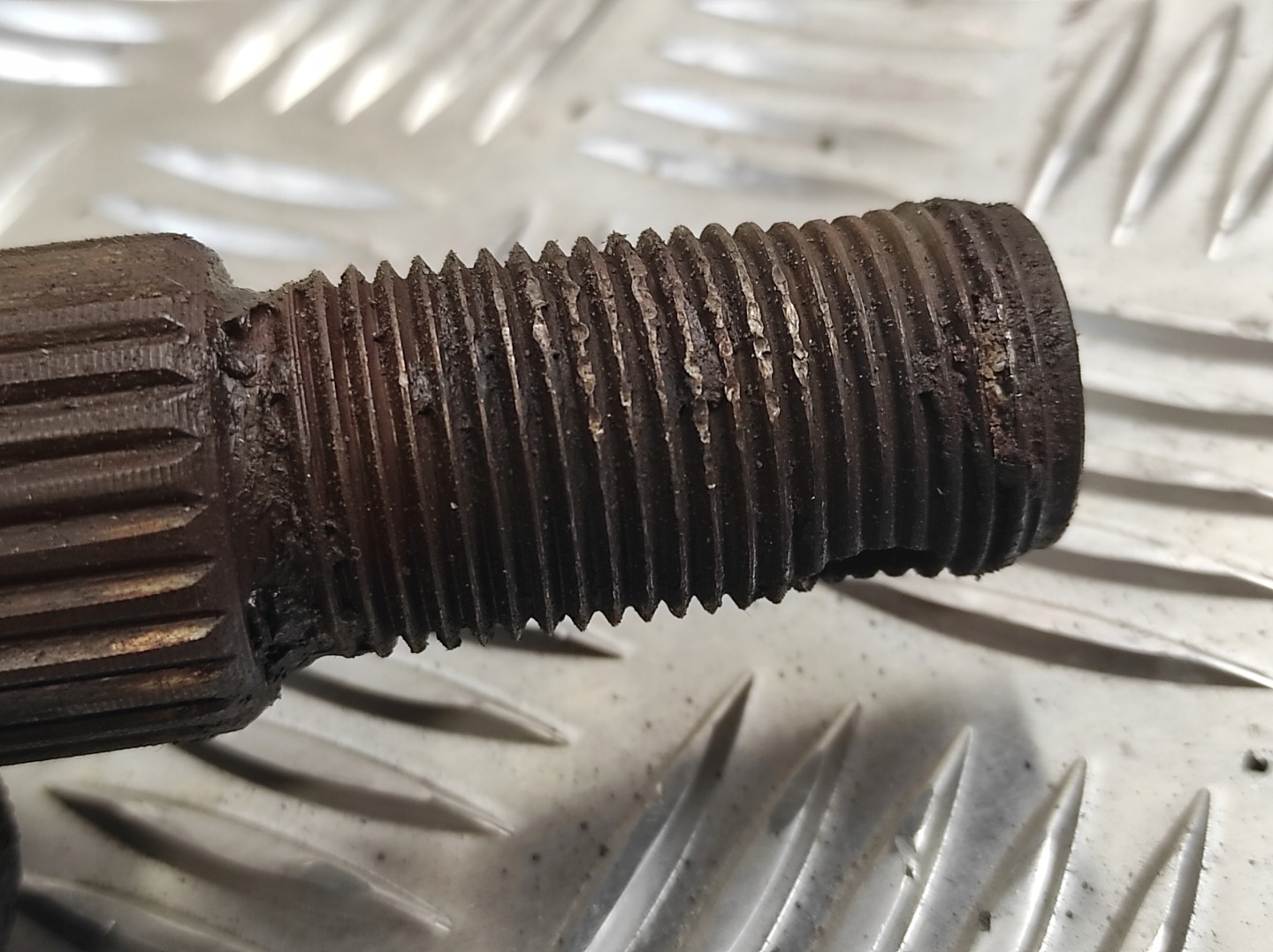 semi-axis left short. FORD TRANSIT MK6 VI 1.6 D