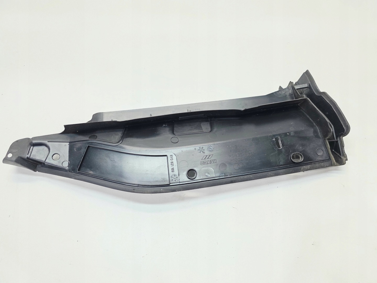 hangszigetelő sárvédöt bal AUDI A3 8Y 8Y0821169