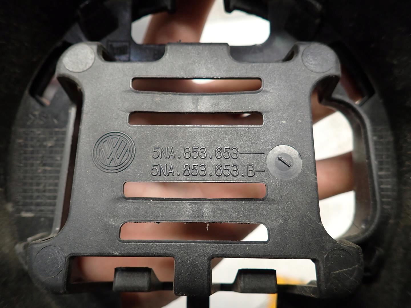 Grill VW TIGUAN II 2015-2020 5NA853653