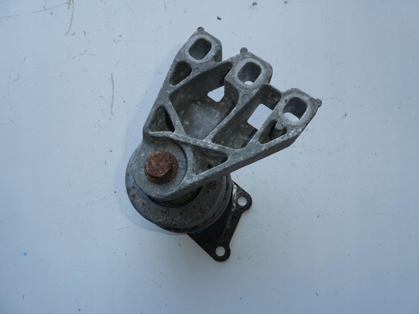 engine mount VW T6 2,0 TDI 7E0199207