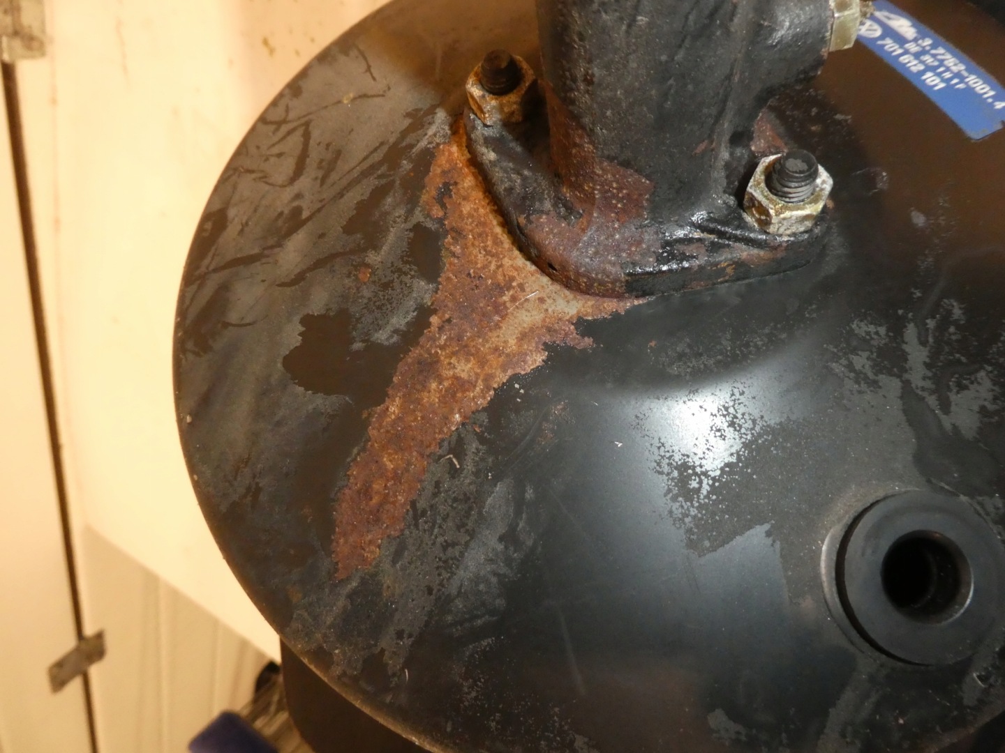 servo pumpa kočnice pedale VW T4 701612101