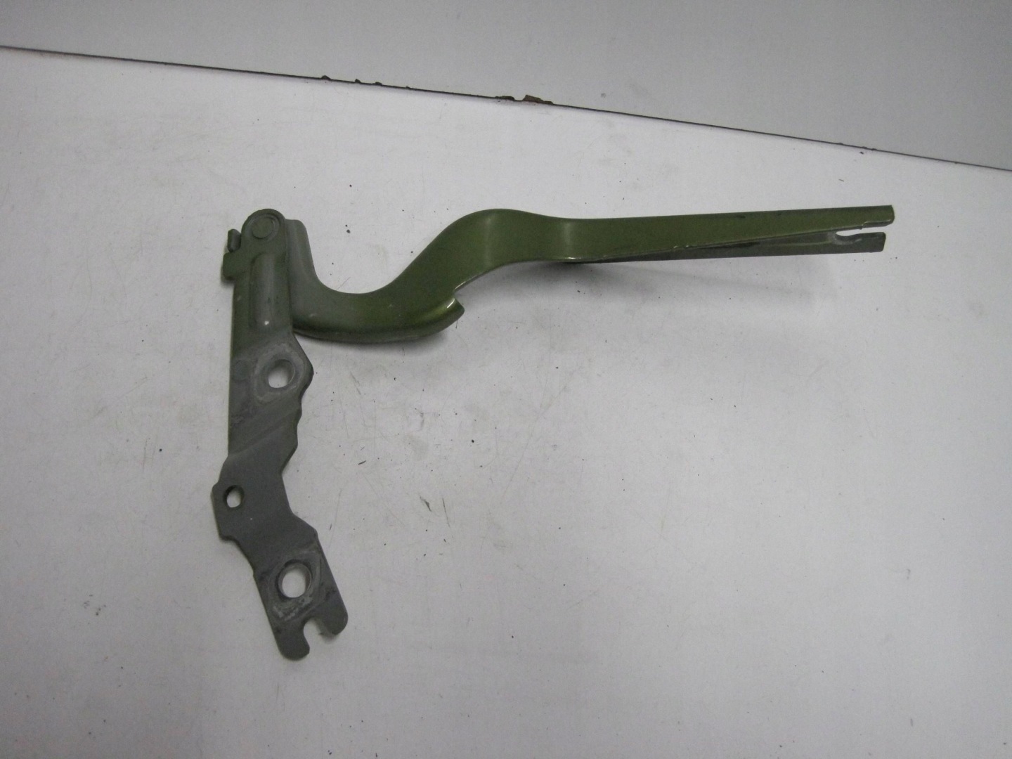 bonnet hinges VOLKSWAGEN POLO 2G0823302G right