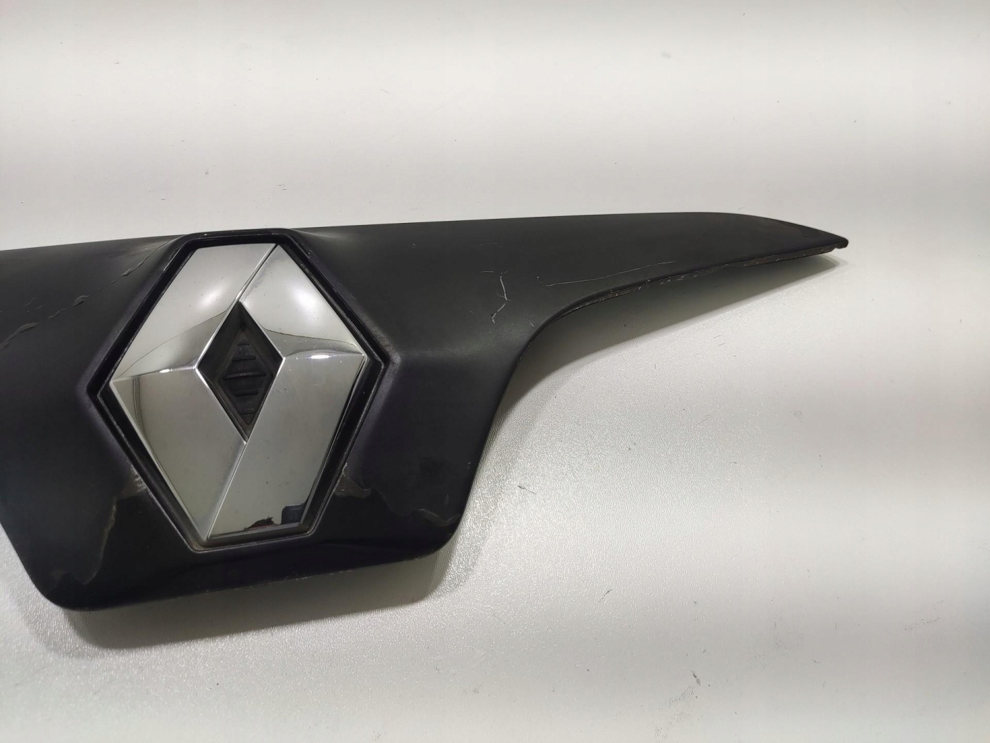 cap moulding bonnet boot LOGO RENAULT KOLEOS and LIFT 2011-2016