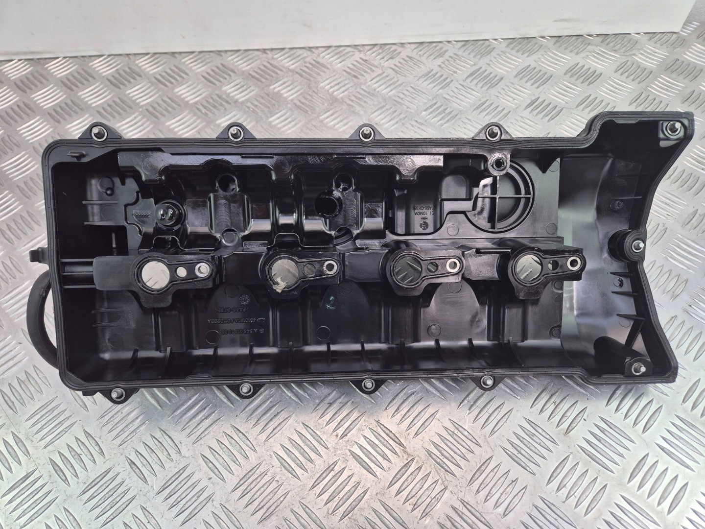 Mercedes C200 CDI W204 Abdeckung der Ventile A6460101130