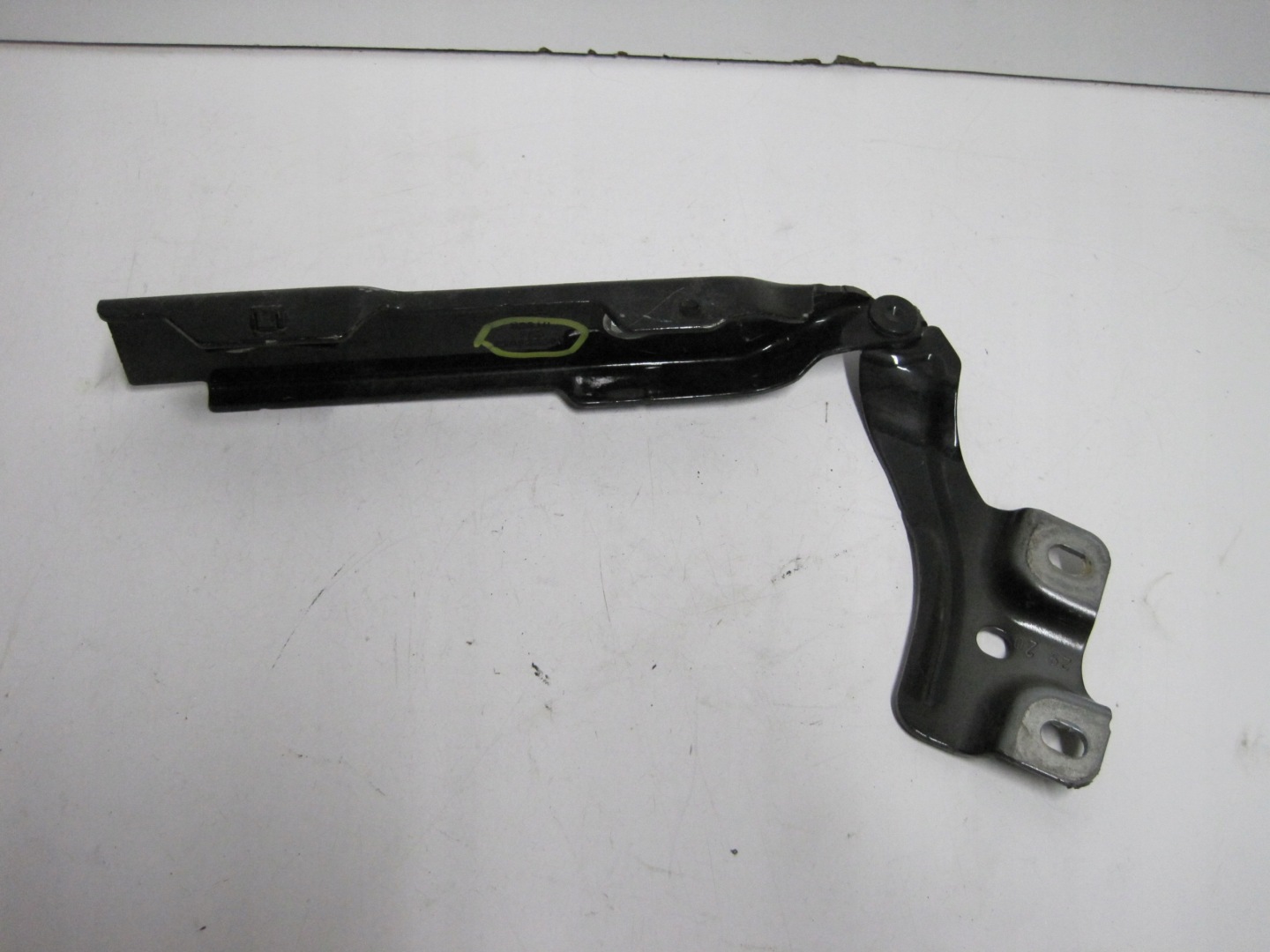 hinge bonnet hinges Audi A1 82A 82A823301 left 82A823302 right