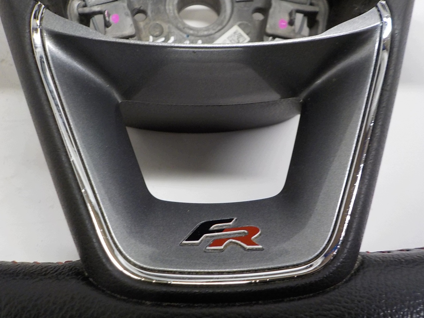 SEAT LEON III FR volant kůže MULTI