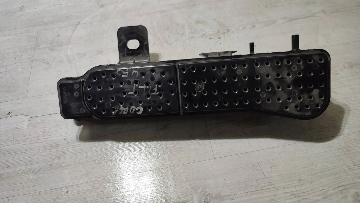 Opel Corsa F 1.2 22r. carbon filter